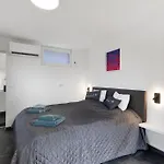 Happy-nest Holiday home *