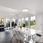 Happy-nest Holiday home