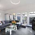Happy-nest Holiday home *
