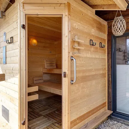 Happy-nest Дом отдыха *